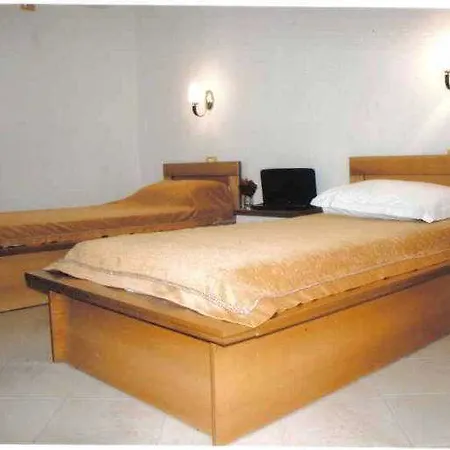 Alpine Hotel