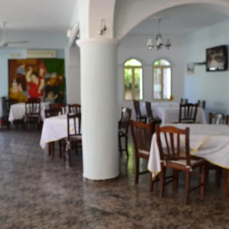 Alpine Hotell Vlorë