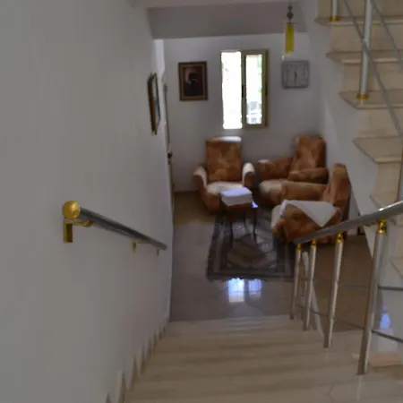 Alpine Hotel Vlorë